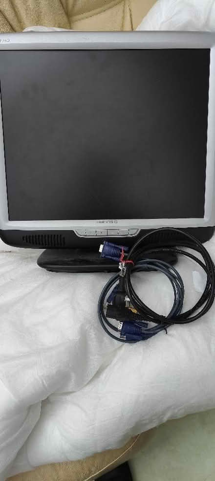 Photo of free 19" computer monitor (Ormskirk L39) #2