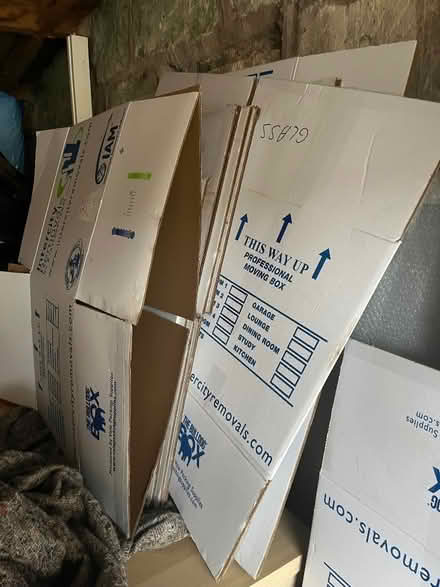 Photo of free Medium and large moving boxes (Fairfield Park) #1