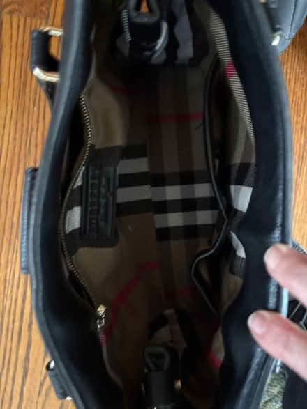 Photo of free Fake Burberry bag (Ossining) #2