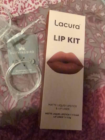 Photo of free Lip stick an silver earings (MK42) #1