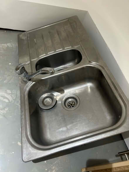 Photo of free Metal kitchen sink (Thornton Heath) #1