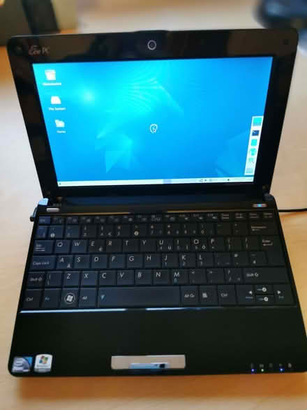 Photo of free Asus Eee PC 1005HA netbook + charger (Myddle SY4) #1
