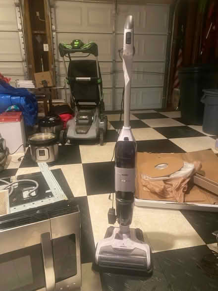 Photo of free Microwave and cordless vacuum (Montgomery Village) #2