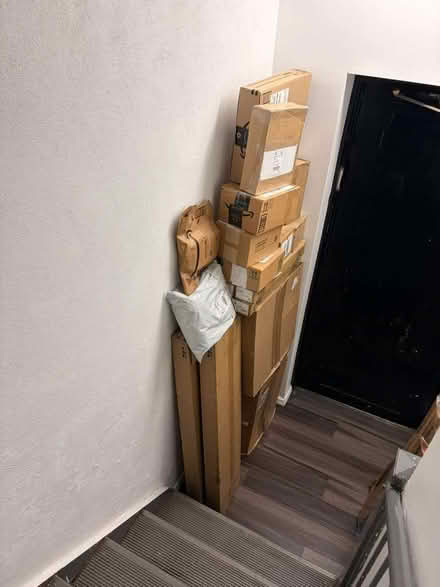 Photo of free Mask and Light bulbs (Brooklyn, NY 11220) #4