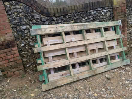 Photo of free 2 pallets (Chorleywood WD3) #1