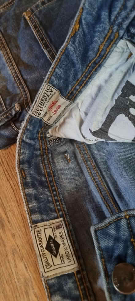 Photo of free 30R Ripped Jean (S60 Catcliffe) #2