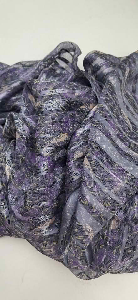 Photo of free Silk chiffon printed fabric (Holly Lodge Estate N6) #1