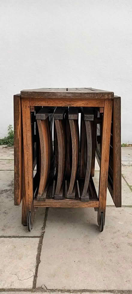 Photo of free Habitat Garden folding table/chairs (Berkhamsted, HP4 2EJ) #2