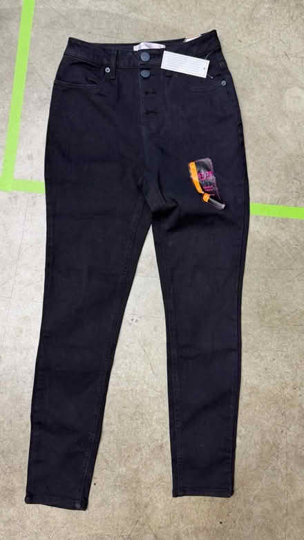 Photo of free Girls / woman size 7 stretch jeans (Glendale) #1