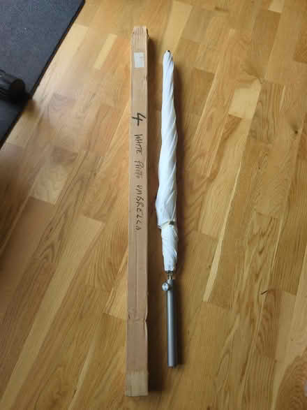 Photo of free White photography umbrella. (Norbiton KT3) #2