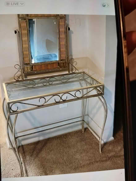 Photo of free Table no chair (Laurel) #1