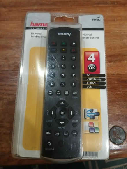 Photo of free Hama universal remote control (Lexden CO3) #1