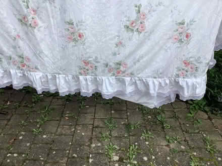 Photo of free Bed linen (Stanwell Village TW19) #1