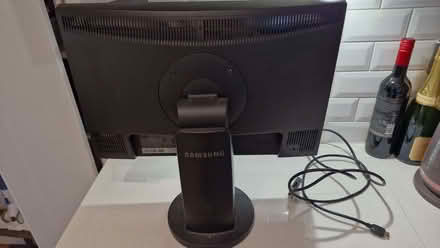 Photo of free Samsung syncwire 2243bw monitor 22 inch (not working) (Walworth SE17) #2