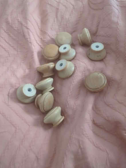 Photo of free 12 pine cabinet knobs (GL1) #1