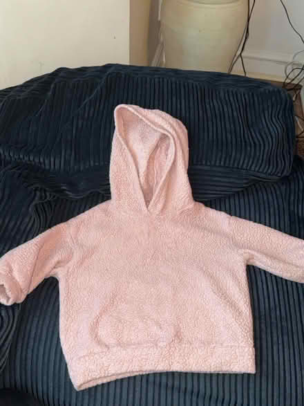 Photo of free Girl fleece hoodie 3-4.5 years (Levenshulme M19) #1