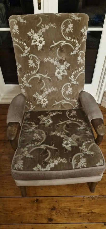 Photo of free Occasional chairs (Chester, CH2) #1