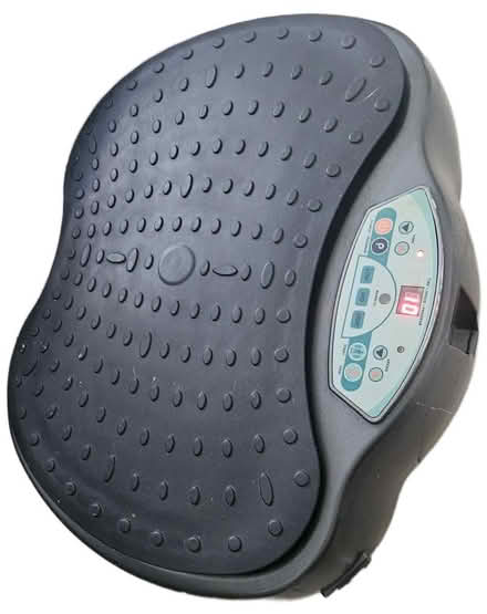 Photo of free Vibration Massage platform Machine (EN7 Goffs oak) #1