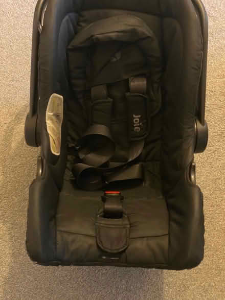 Photo of free Car seat (DN33) #1