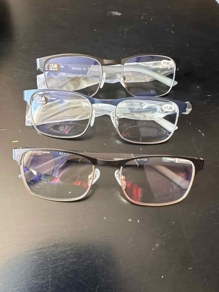 Photo of free 2 Readers +1.25 (Clason Point Bronx NY) #1