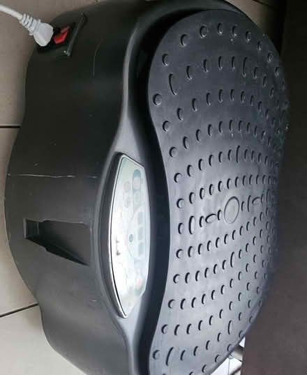 Photo of free Vibration Massage platform Machine (EN7 Goffs oak) #2