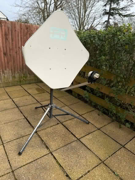 Photo of free Satellite Dish on Tripod (Canons Park HA8) #3