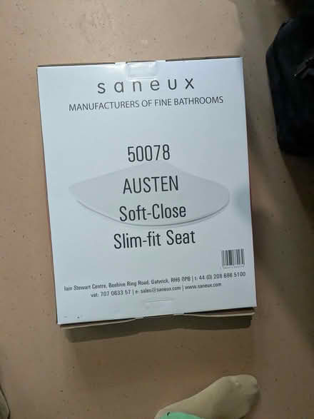 Photo of free Toilet seat, nearly new (Brockley SE4) #1