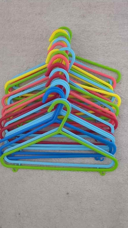 Photo of free Children's hangers (Cam GL11) #1