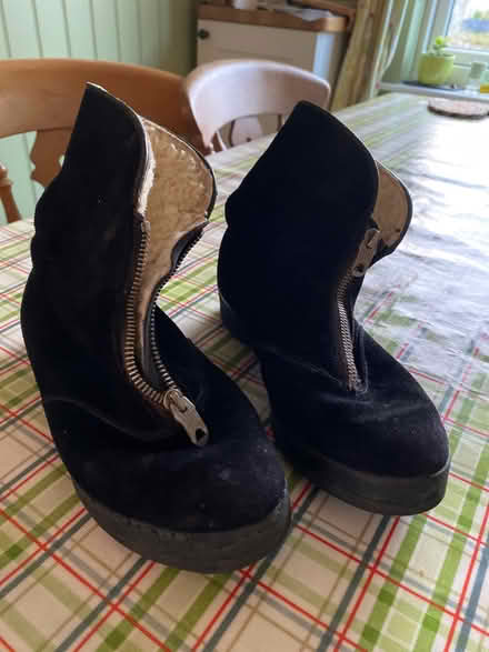 Photo of free Sheepskin boots size 3 (Bisley Old Road GL5) #1