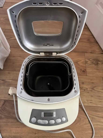 Photo of free Bread maker (GU21) #1