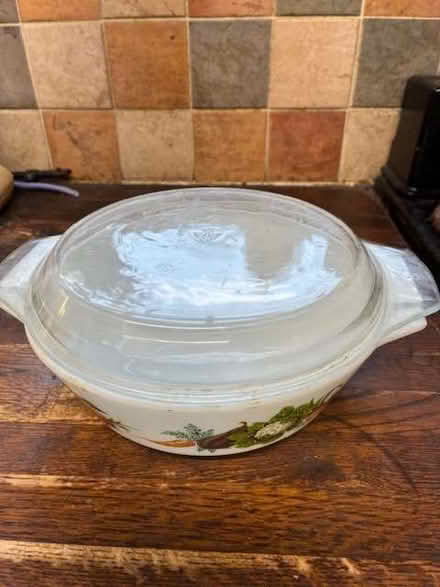 Photo of free Pyrex Oven Dish (West Byfleet KT15) #1