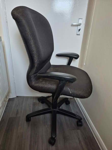 Photo of free Office chair (Greater Leys OX4) #3