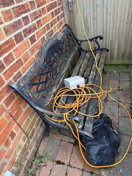 Photo of free Old wooden bench (Wavendon mk17) #1