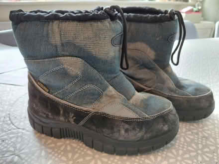 Photo of free Snow boots (Mayford GU22) #1
