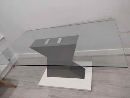 Photo of free Table (Hackney E5) #1
