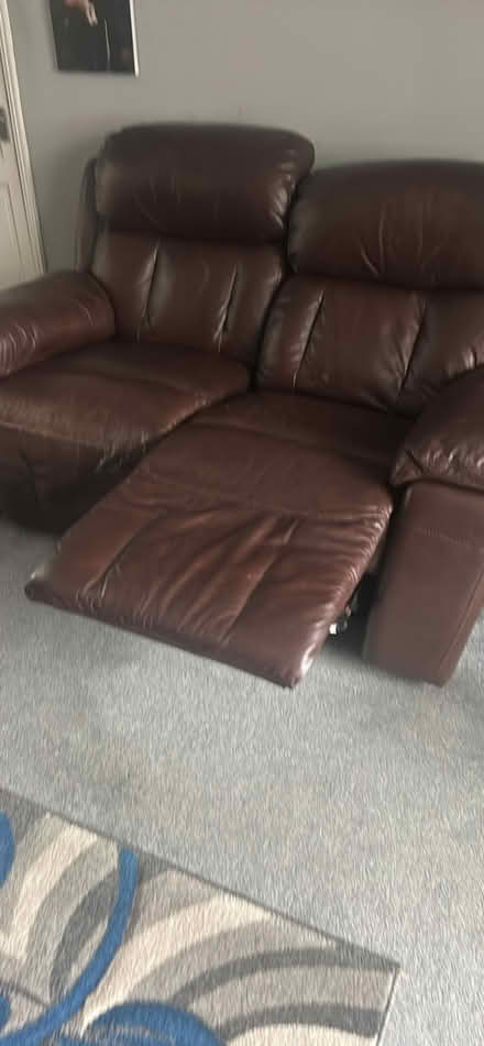 Photo of free Leather recliner 2seater very nice (Birmingham b31) #2