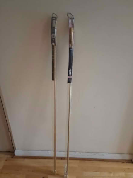 Photo of free Curtain rods telescopic (Penge BR3) #1