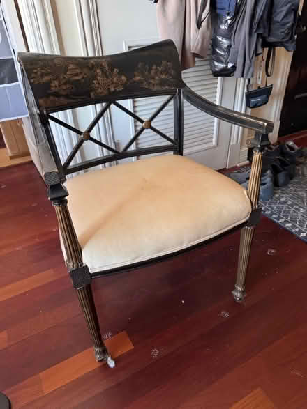 Photo of free Arm chair (Andersonville /Ravenswood) #1