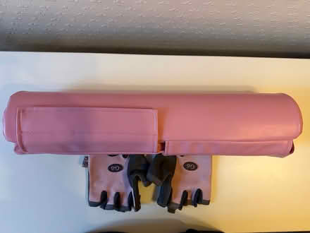 Photo of free Barbell pad and weights gloves (Salford M30) #1
