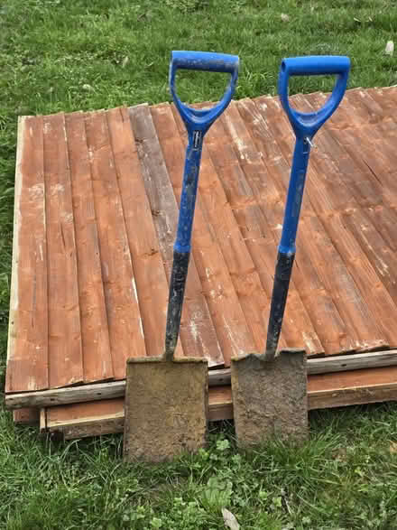 Photo of free Shovel x2 (Sg29nb) #1