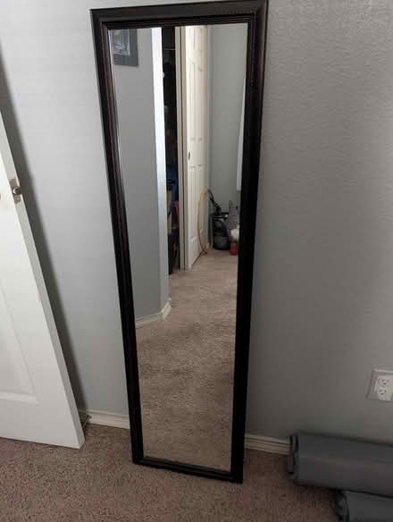 Photo of free Mirror (Southern and Unser) #1