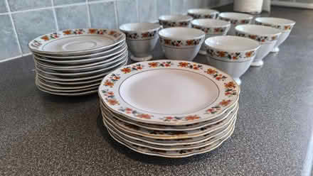 Photo of free China tea set (The Camp AL1) #1