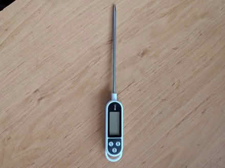 Photo of free Electronic food thermometer (PR25 leyland) #2