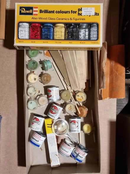 Photo of free Model paints (Chorlton M21) #1
