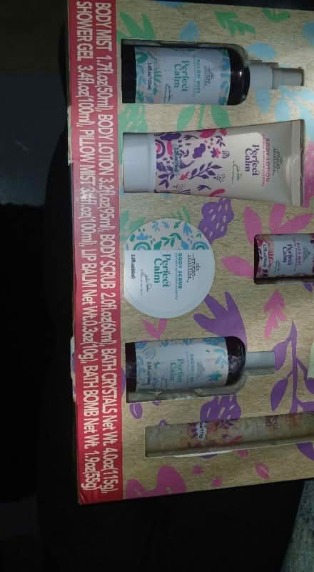 Photo of free 8-piece bath set (Longwood) #2