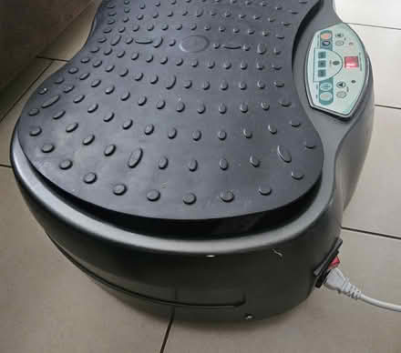 Photo of free Vibration Massage platform Machine (EN7 Goffs oak) #3