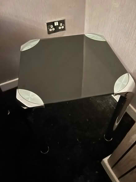 Photo of free tv unit and table (Ashton under lyne) #3