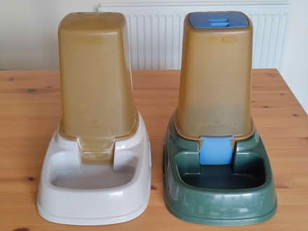 Photo of free Water and food dispensers for cat (Chesterton CB4) #1