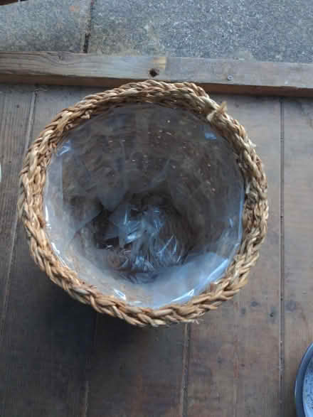 Photo of free Plant pot (Syon Lane TW7) #2