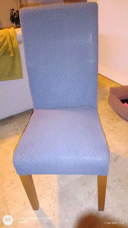 Photo of free Oak table and chairs (Woodley RG5) #1